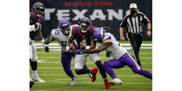L'entraîneur des Houston Texans renvoyé pour une défaite en quatre rounds lors de la nouvelle saison